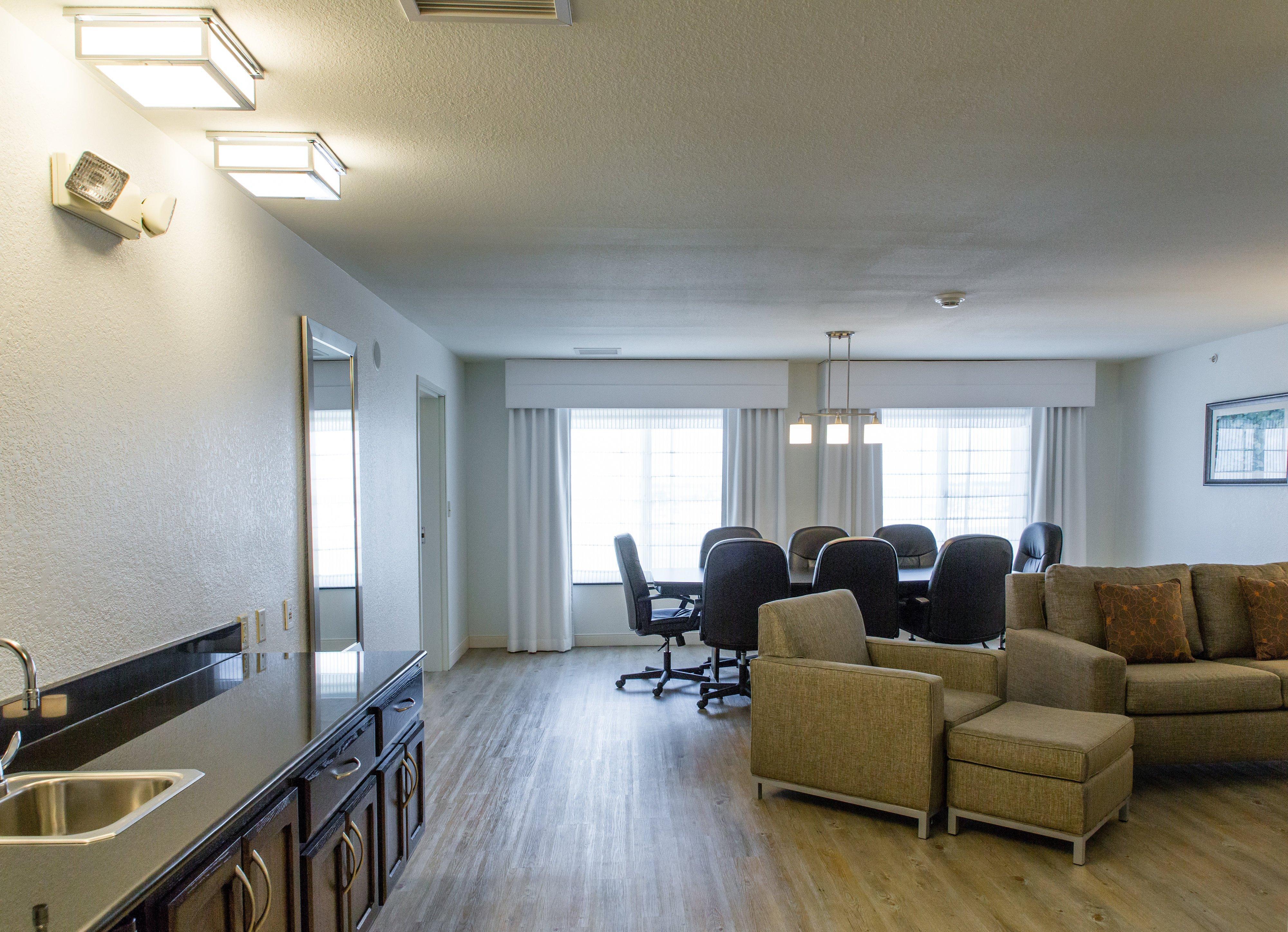 Holiday Inn Hotel & Suites Bloomington Airport By Ihg Esterno foto