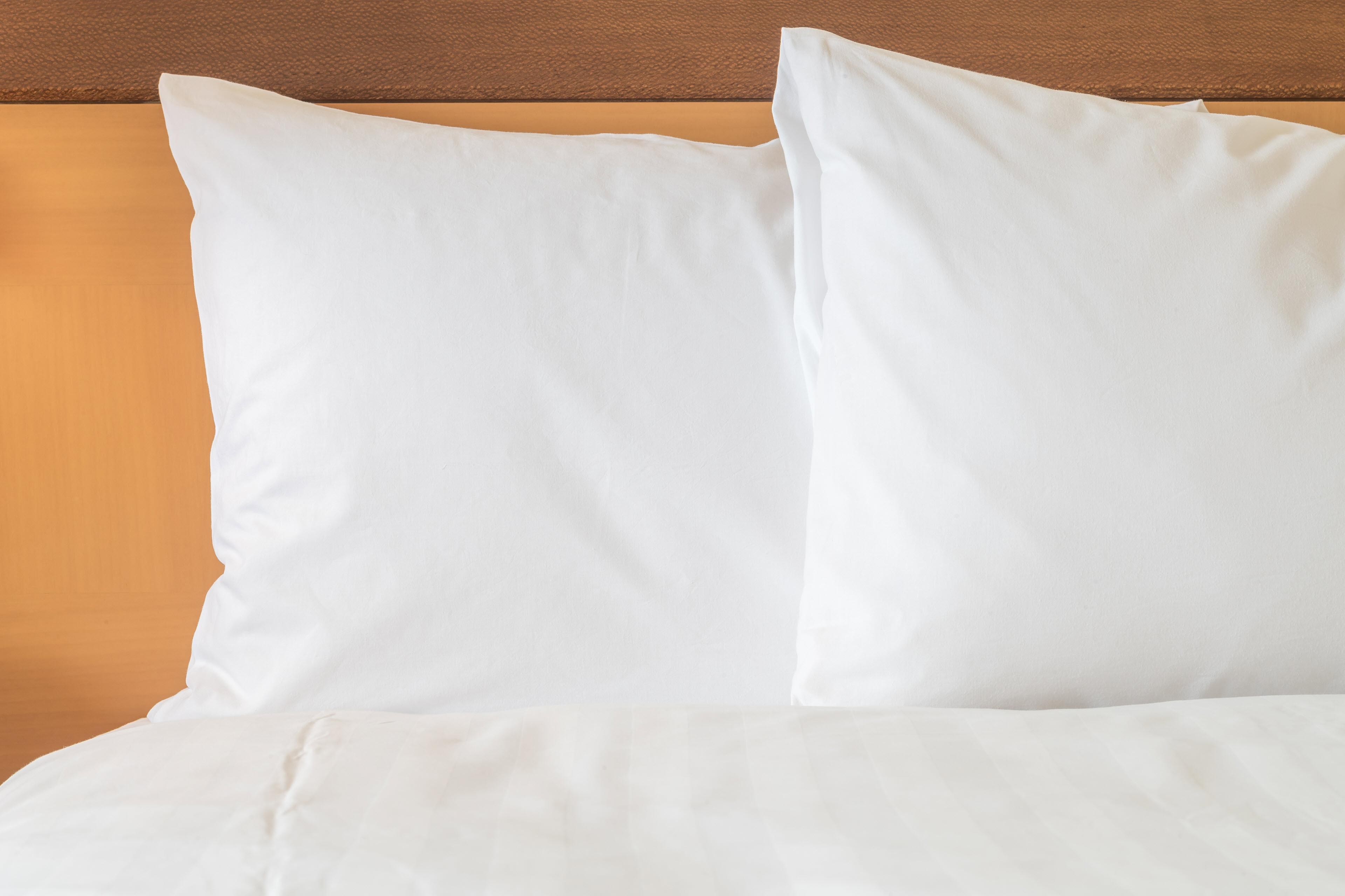 Holiday Inn Hotel & Suites Bloomington Airport By Ihg Esterno foto