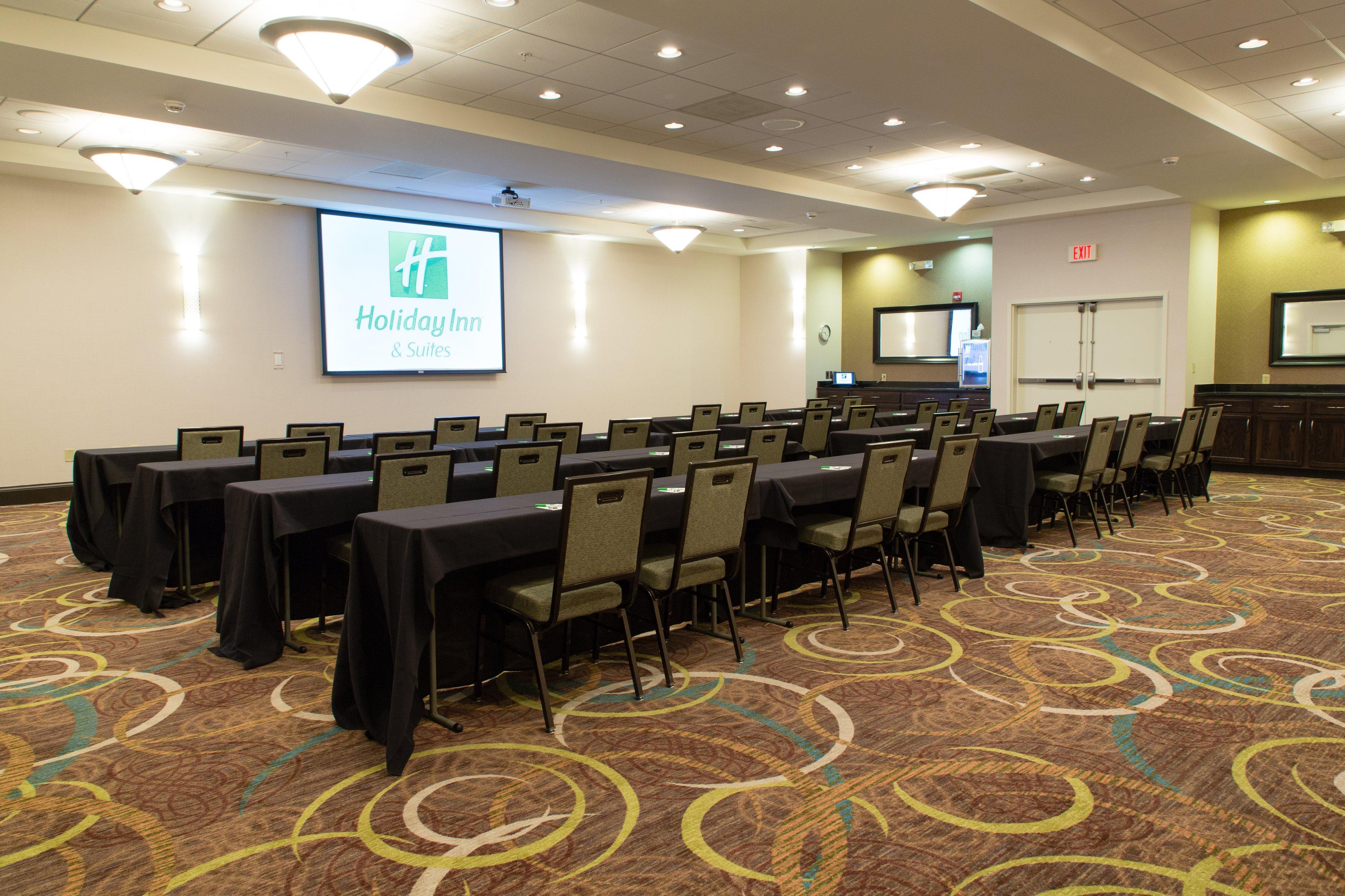 Holiday Inn Hotel & Suites Bloomington Airport By Ihg Esterno foto