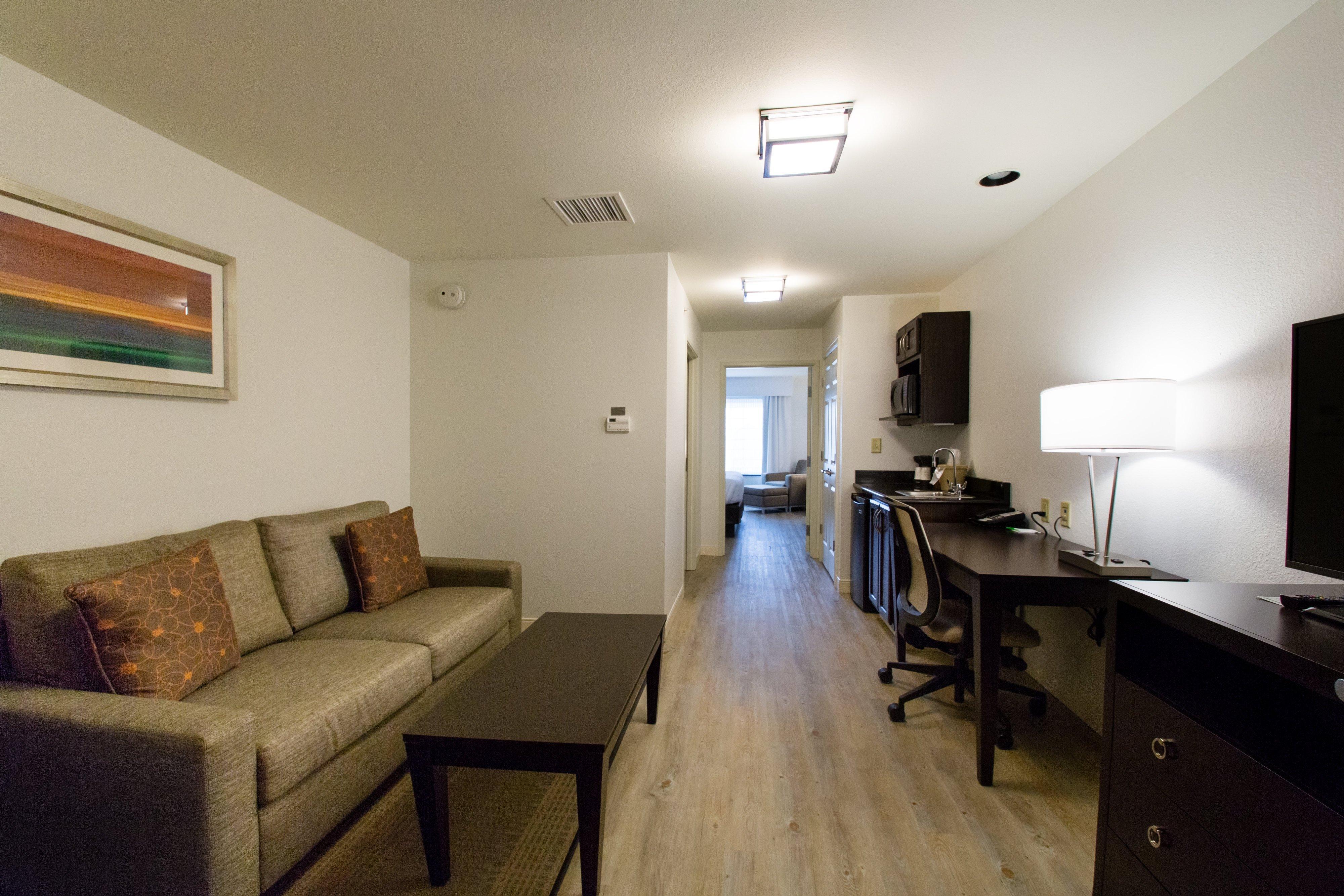 Holiday Inn Hotel & Suites Bloomington Airport By Ihg Esterno foto