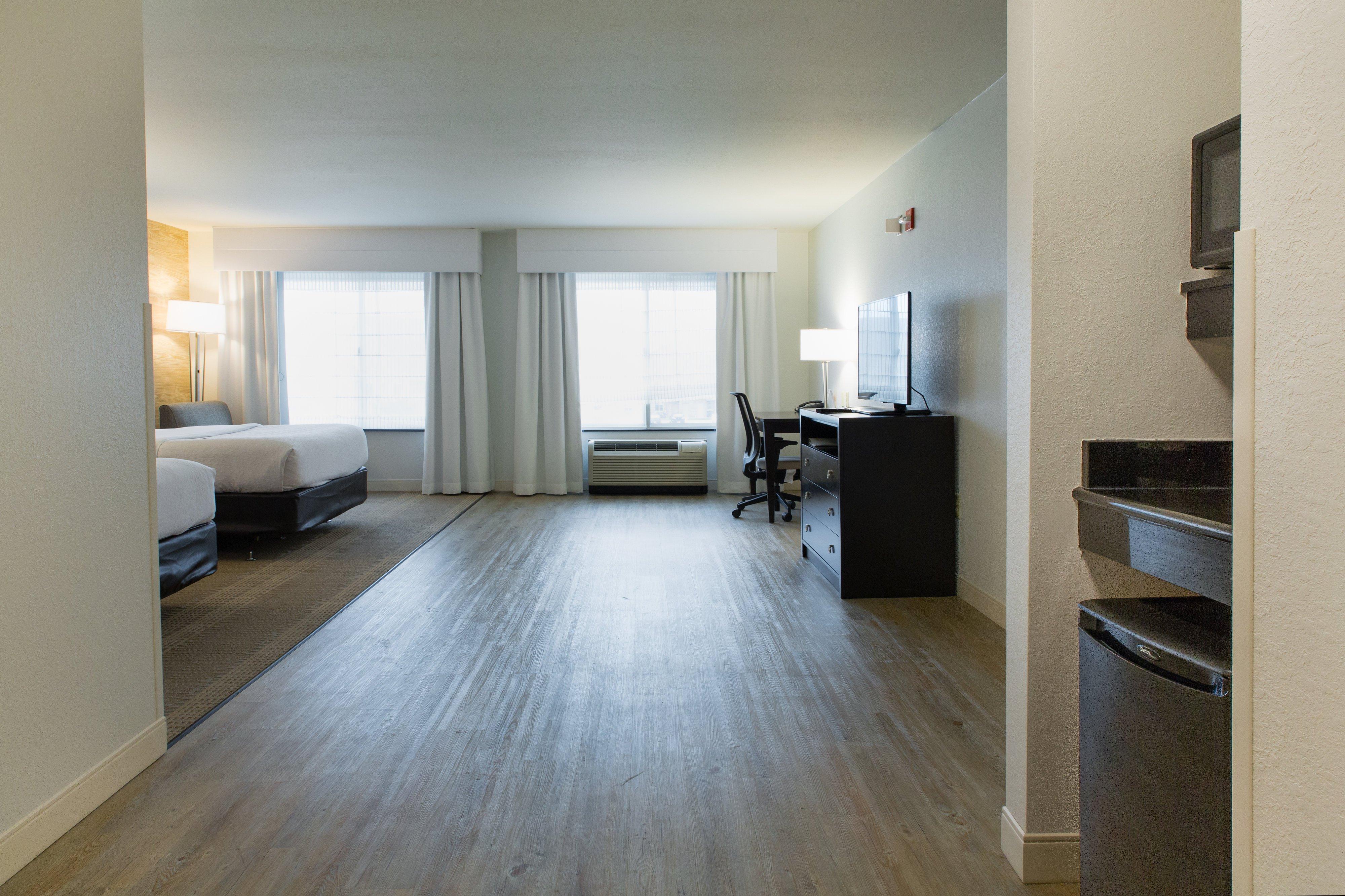 Holiday Inn Hotel & Suites Bloomington Airport By Ihg Esterno foto