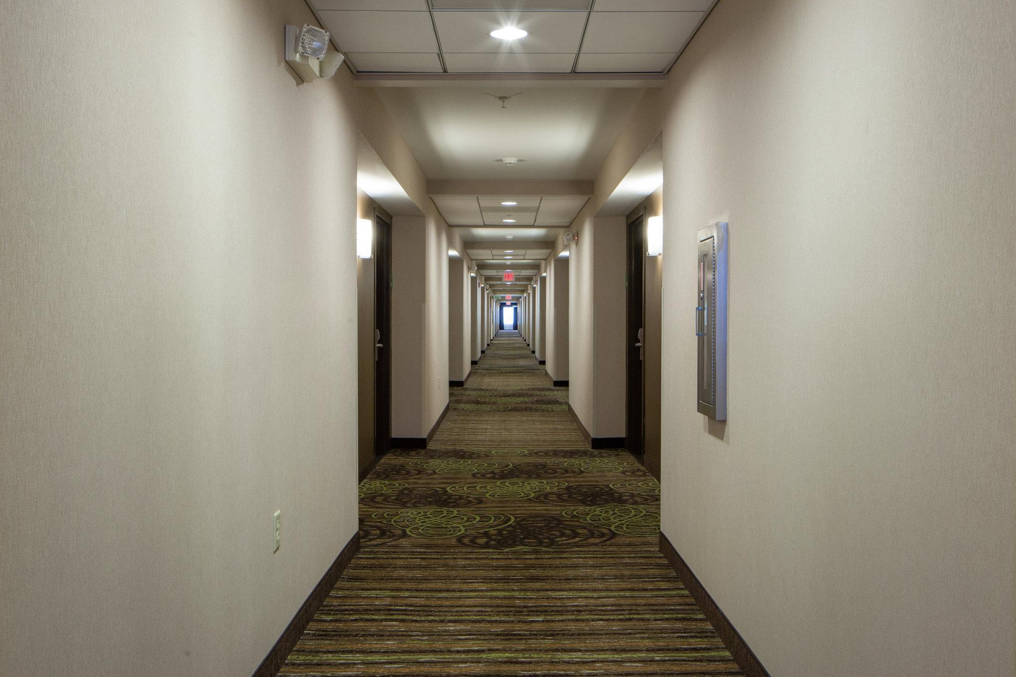 Holiday Inn Hotel & Suites Bloomington Airport By Ihg Esterno foto