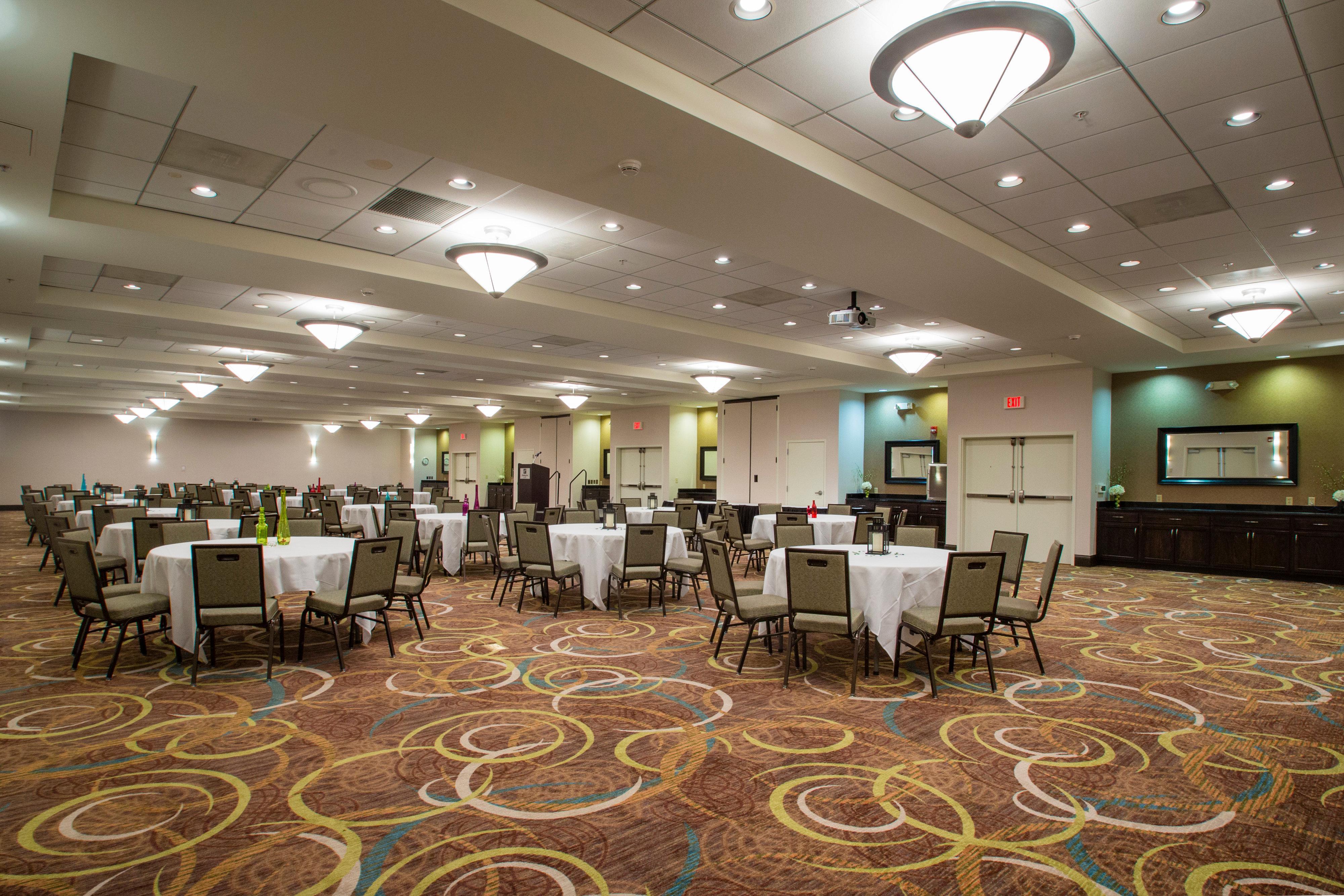 Holiday Inn Hotel & Suites Bloomington Airport By Ihg Esterno foto