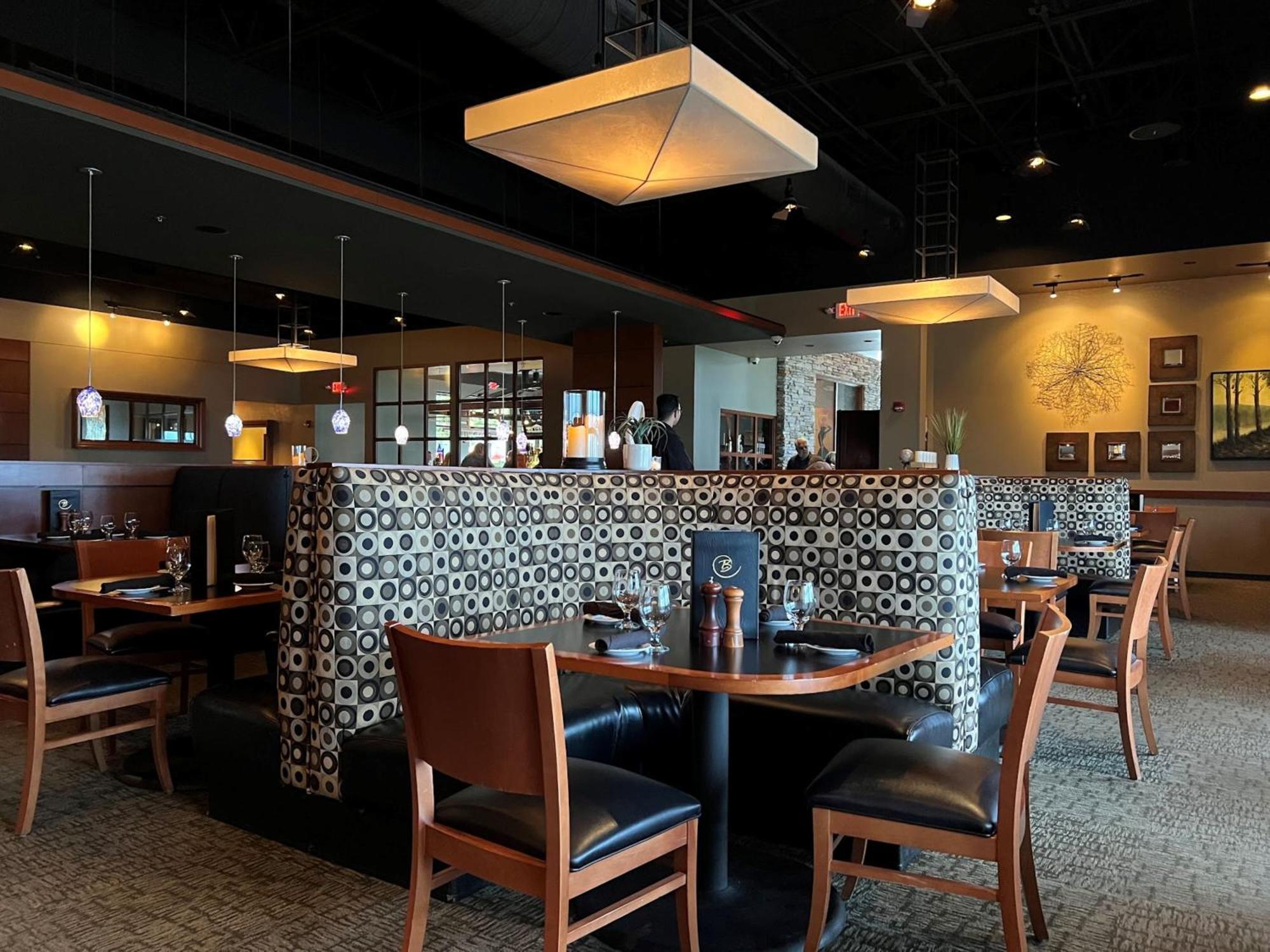 Holiday Inn Hotel & Suites Bloomington Airport By Ihg Esterno foto