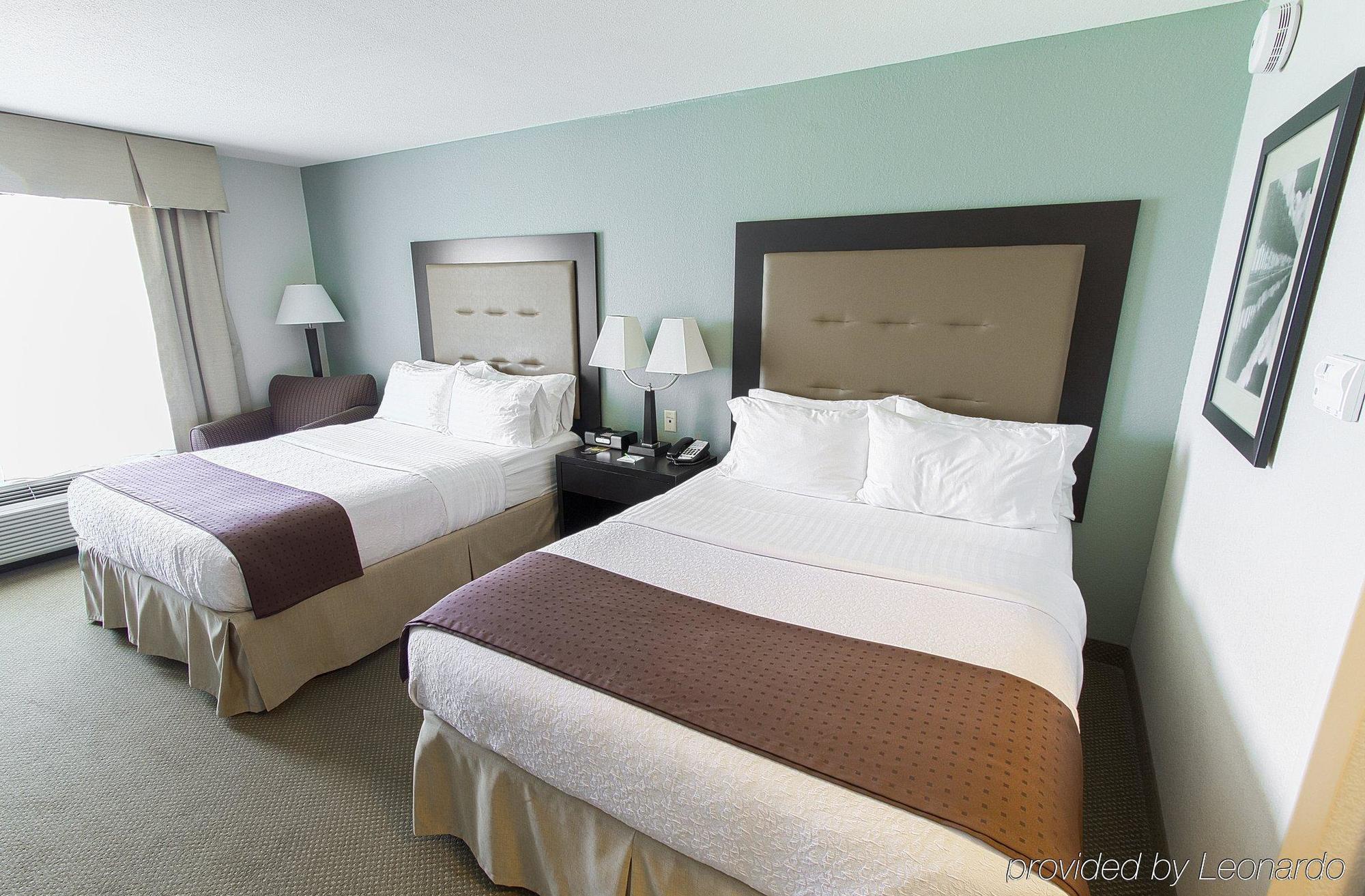 Holiday Inn Hotel & Suites Bloomington Airport By Ihg Esterno foto